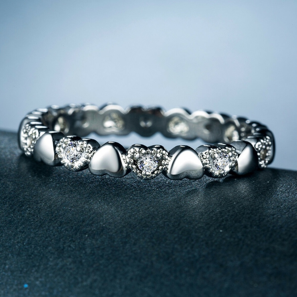 925 White Sapphire Heart Band